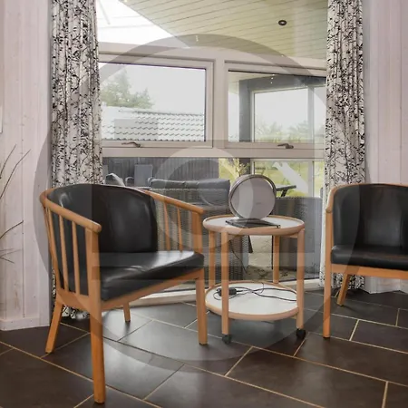 Holiday home 8 Bedroom Lovely In