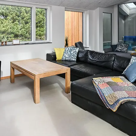 8 Bedroom Lovely In Σπίτι διακοπών *