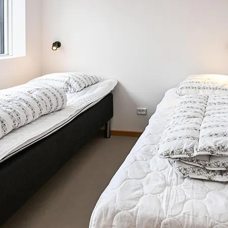 8 Bedroom Lovely In *