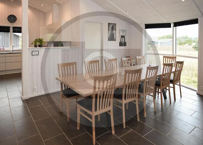 Holiday home 8 Bedroom Lovely In *